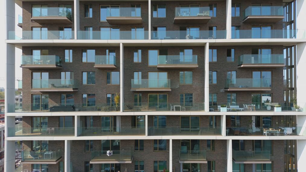 ConceptWall 60 Giydirme Cepheler ve MasterLine 8 HI+ Pencereler - Scheldezicht konumlanmış Antwerp, Belçika