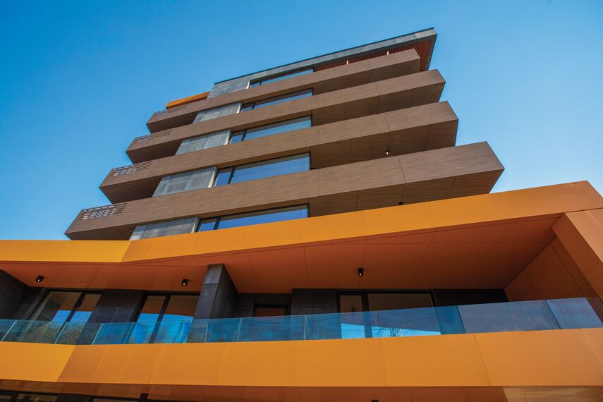 ConceptWall 50 Façades, CS 77 Panel Door Doors and ConceptSystem 77 Windows - Ruhouse located in Sofia, Bulgaria