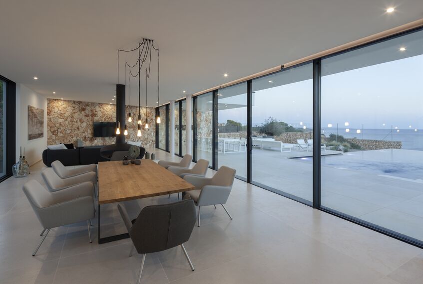 ConceptPatio 68 Sliding & Folding and HiFinity Sliding & Folding - El Mar located inSpain