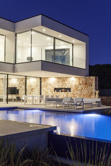 ConceptPatio 68 Sliding & Folding and HiFinity Sliding & Folding - El Mar located inSpain