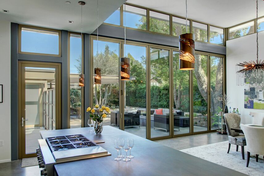 ConceptSystem 68 Pencereler, ConceptFolding 77 Sürme Sistemler ve ConceptSystem 68 Kapılar - Modern Prairie House konumlanmış Sonoma Wine Country, Amerika Birleşik Devletleri