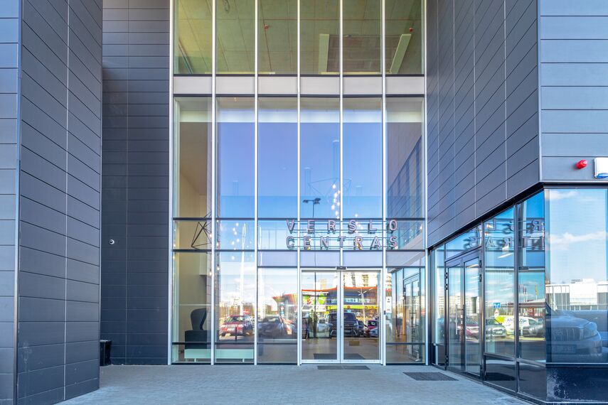 MasterLine 8 Windows and CW 50-HI Façades - Eleven Business Center located in Vilnius, Lithuania