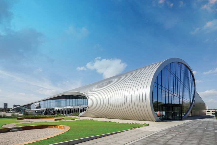 ConceptFolding 77 Sliding & Folding and ConceptWall 50 Façades - DC New Logic III located in Tilburg, The Netherlands