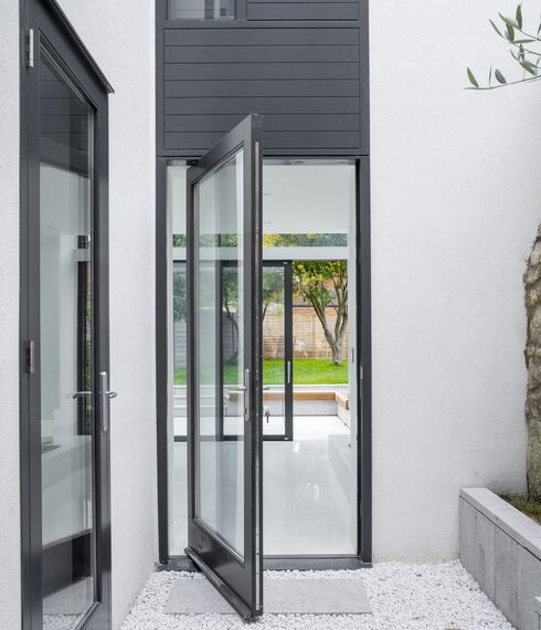 ConceptSystem 77 Doors, CW 50-SC Façades and ConceptPatio 130 Sliding & Folding - Newbridge Avenue located in Dublin, Ireland