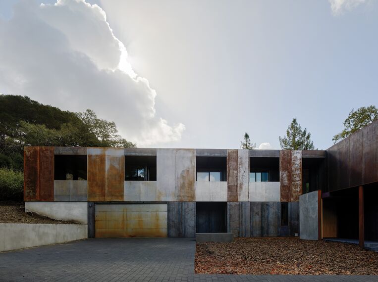 ConceptSystem 68 Windows, ConceptWall 50 Façades and ConceptPatio 130 Sliding & Folding - Villa The Giving Tree located inUnited States of America