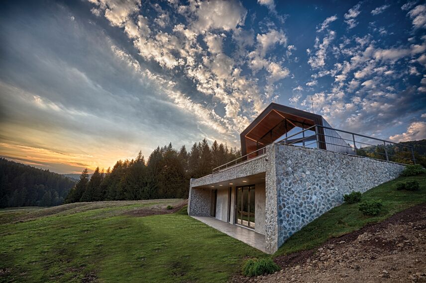 CS 86-HI (c) Cancelled Systems - Villa Valley 21 located inRomania