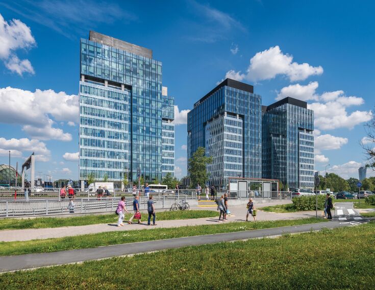 CW 50-HI Façades and CW 50-SC Façades - West Station located in Warsaw, Poland
