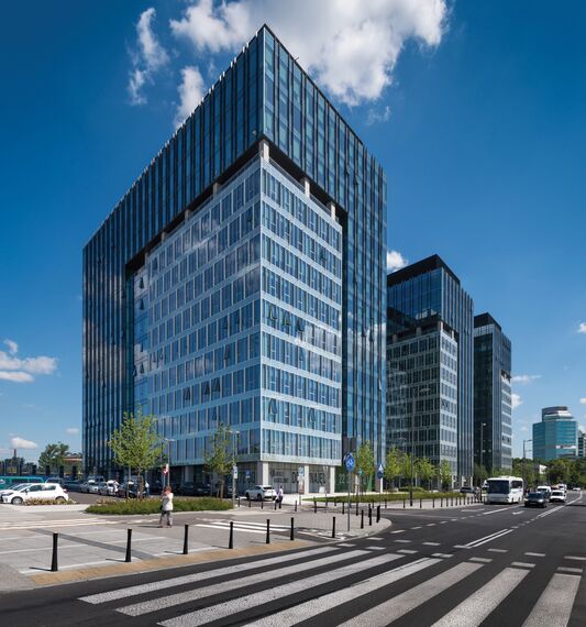 CW 50-HI Façades and CW 50-SC Façades - West Station located in Warsaw, Poland