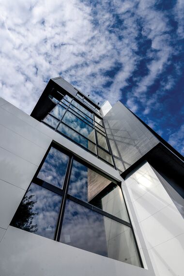 Purity Handles, ConceptSystem 77 Windows and CW 50-HI Façades - Apartmentcomplex Mountain View Residence located in Sofia, Bulgaria