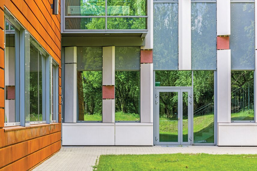 CW 50-FP Façades and ConceptWall 50 Façades - Life Sciences Centre of Vilnius University (JGMC) located in Vilnius, Lithuania
