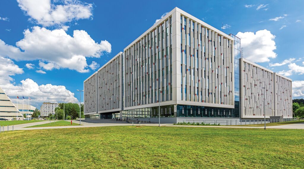 CW 50-FP Façades and ConceptWall 50 Façades - Life Sciences Centre of Vilnius University (JGMC) located in Vilnius, Lithuania