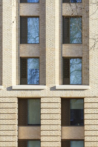 CS 38-SL (c) Cancelled Systems - Apartmentcomplex Cartwright Gardens located in London, United Kingdom