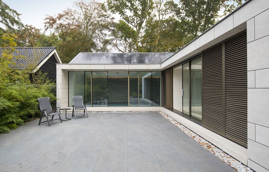 BriseSoleil 40 Solar Shading, HiFinity Sliding & Folding and CS 86-HI (c) Cancelled Systems - Swimming pool Poolhouse Bergen located in Bergen, The Netherlands