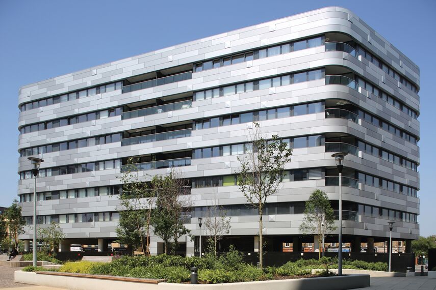 CS 86-HI (c) Cancelled Systems, ConceptWall 50 Façades, ConceptPatio 130 Sliding & Folding, Vision 50 Doors and ConceptSystem 77 Windows - Apartmentcomplex Greenwich Square located in London, United Kingdom