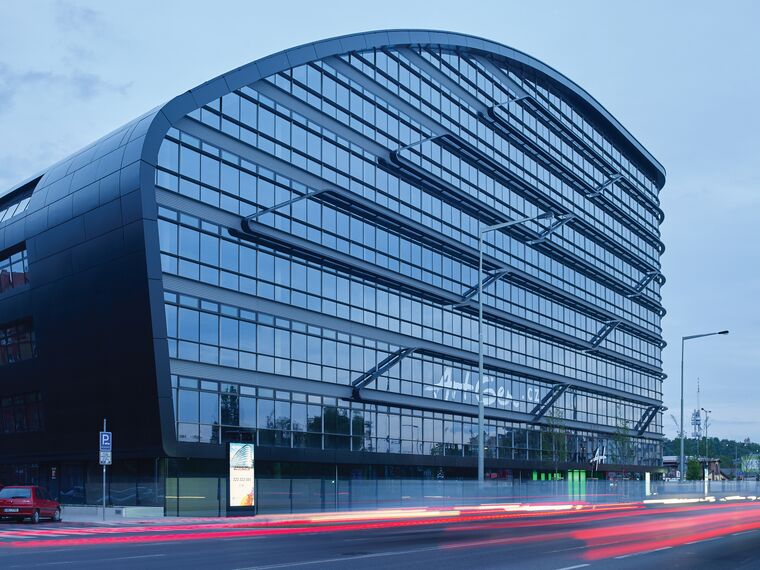 CS 86-HI (c) Cancelled Systems and ConceptWall 50 Façades - ArtGen located in Prague, Czech Republic