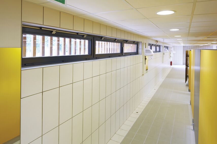 CS 86-HI (c) Cancelled Systems and ConceptFolding 77 Sliding & Folding - Swimming pool Swimming Pool located inFrance