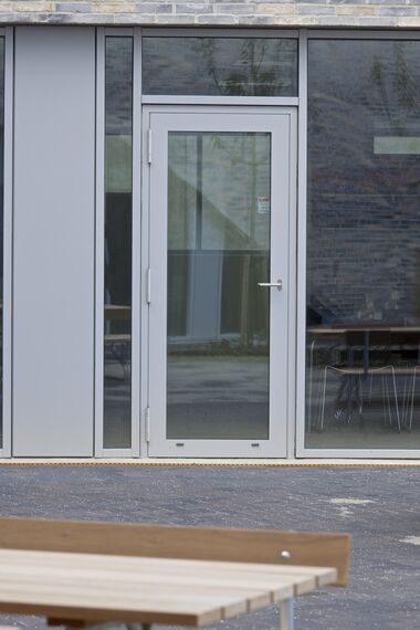 BriseSoleil 100 Solar Shading, CW 50-HI Façades and CS 104 (c) Cancelled Systems - Det Faglige Hus located inDenmark