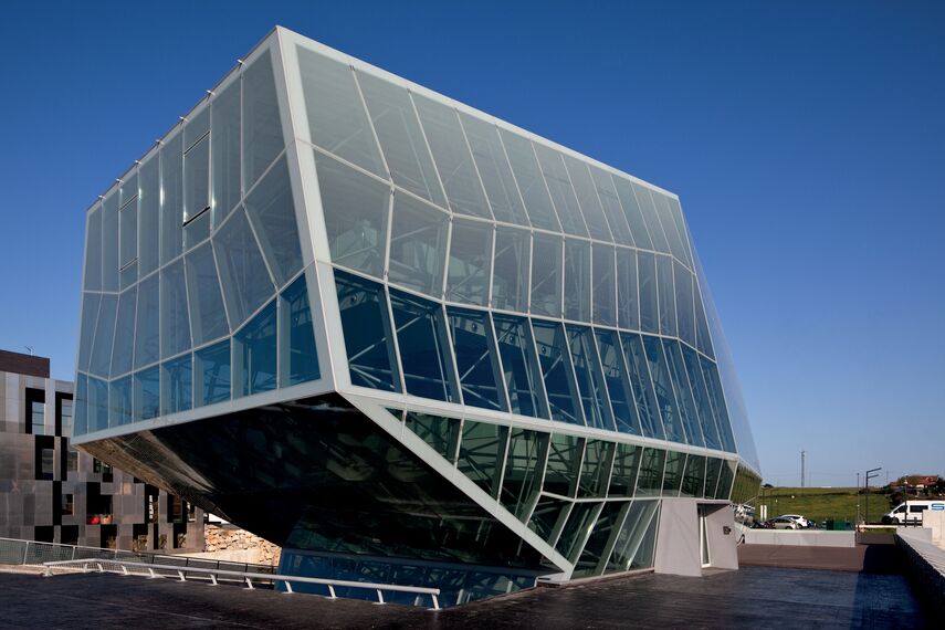 ConceptSystem 77 Doors, ConceptWall 60 Façades and ConceptSystem 77 Windows - Ambar Engineering & Innovation Centre located in Santander, Spain