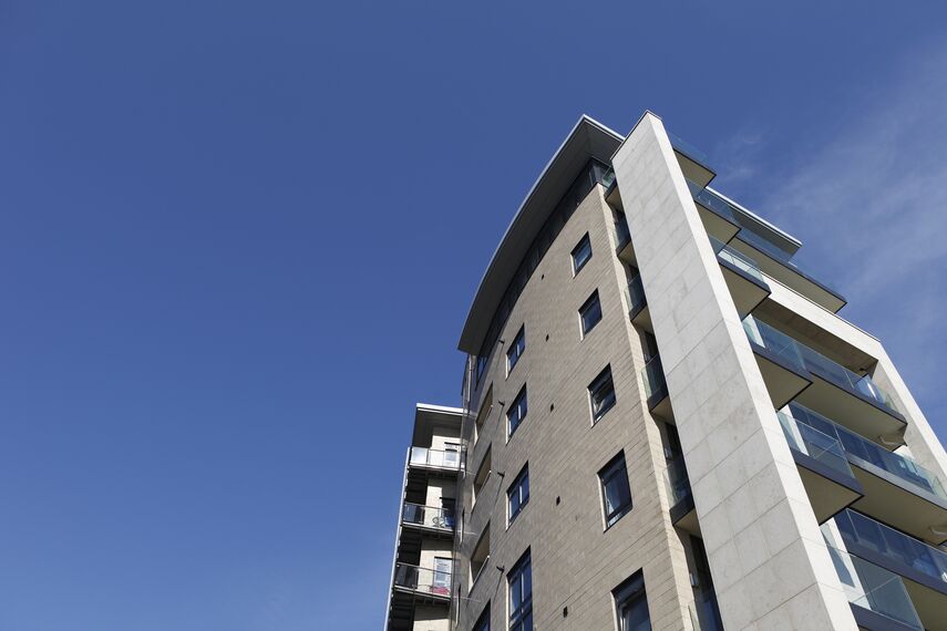 CP 96 Sliding & Folding and ConceptWall 50 Façades - Azure Project located in Plymouth, United Kingdom