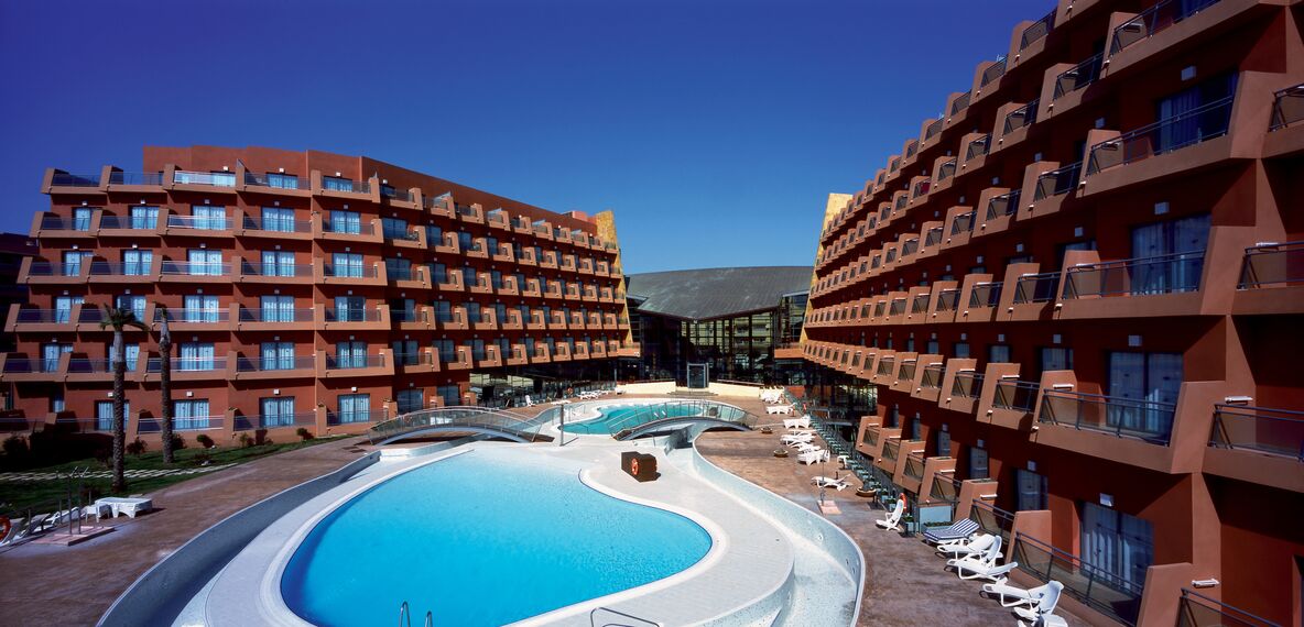 ConceptWall 50 Façades, ThermoRoof 200 Conservatories and RB 10 Complementary Systems - Hotel Portobello located in Roquetas de Mar (Almeria), Spain
