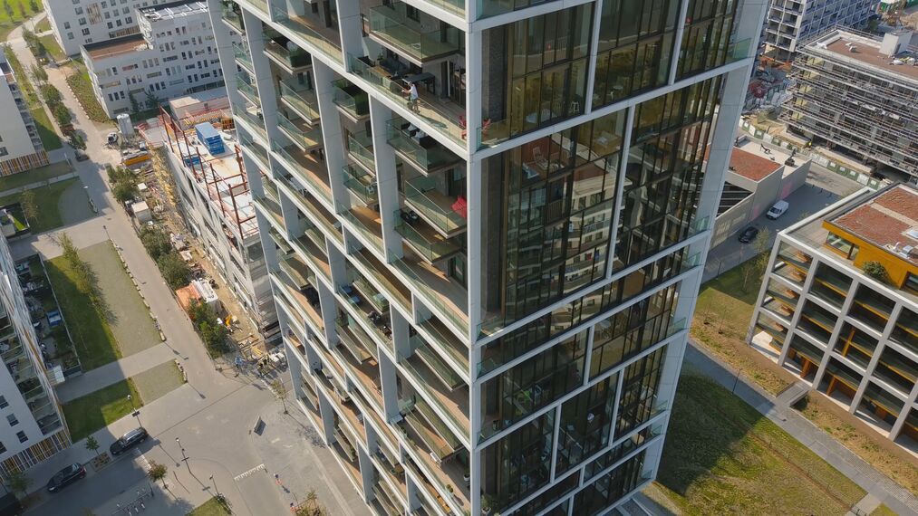 ConceptWall 60 Giydirme Cepheler ve MasterLine 8 HI+ Pencereler - Scheldezicht konumlanmış Antwerp, Belçika