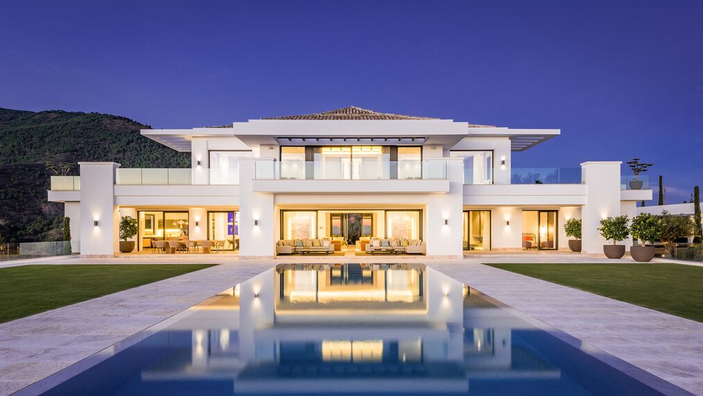 HiFinity Sürme Sistemler, ConceptSystem 77 Pencereler ve EcoSystem 50 Pencereler - Heaven 11 konumlanmış Marbella, ispanya
