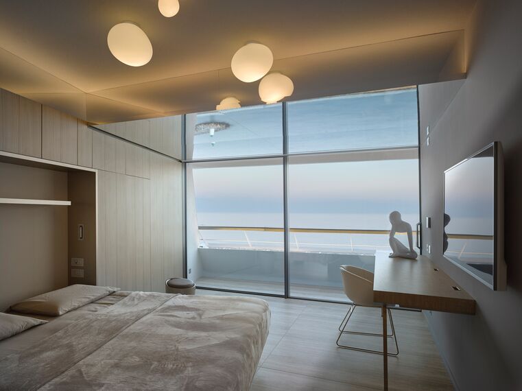 HiFinity Sliding & Folding - Hi-Finity Apartment Nice located in Nice, France