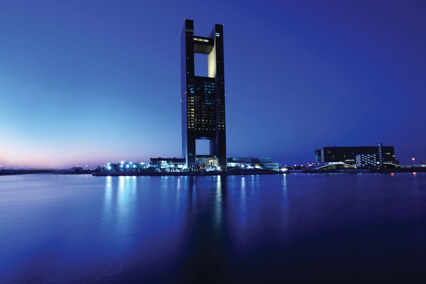 CP 96 Sliding & Folding and CS 77 Fire Proof Doors - Four Seasons Hotel located in Manama, Bahrain