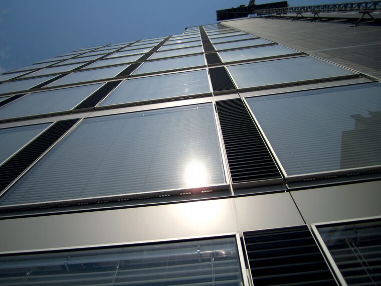 CS 86-HI (c) İptal Edilen Sistemler, CW 86 Standard Giydirme Cepheler ve CW 86-EF Giydirme Cepheler - Business center Sopharma Litex Business Towers konumlanmış Sofia, Bulgarije