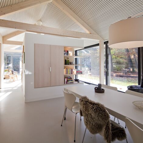 ConceptPatio 130 Sürme Sistemler, ConceptSystem 77 Pencereler ve ConceptWall 50 Giydirme Cepheler - House The Brouwhuis konumlanmış Oisterwijk, Hollanda