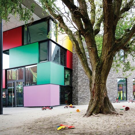 CS 86-HI (c) Cancelled Systems - Elementary School 't Groen Drieske located in Gent, Belgium