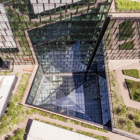 ConceptWall 50 Giydirme Cepheler, MasterLine 8 Pencereler, CW 50-HI Giydirme Cepheler, CW 50-SC Giydirme Cepheler, MasterLine 8 Standard Pencereler ve MasterLine 8 Pencereler - Varso 1 & 2 konumlanmış Warsaw, Polonya