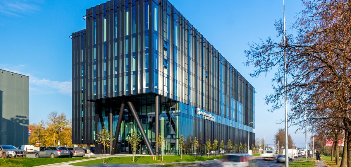 MasterLine 8 HI Pencereler ve CW 50-HI Giydirme Cepheler - Office building Avia Solutions Group Headquarters konumlanmış Vilnius, Litvanya