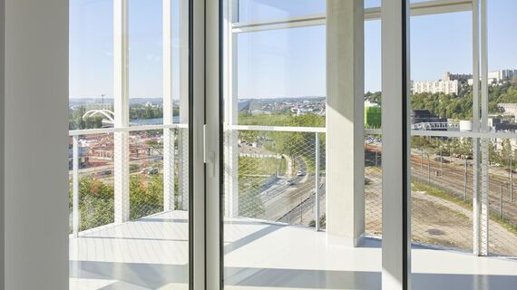 ThermoSystem 68 Windows and ConceptPatio 68 Sliding & Folding - Tour Ycone located in Lyon, France
