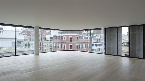 HiFinity Sliding & Folding and CS 77 Hidden Vent Windows - Lagasca 99 located in Madrid, Spain