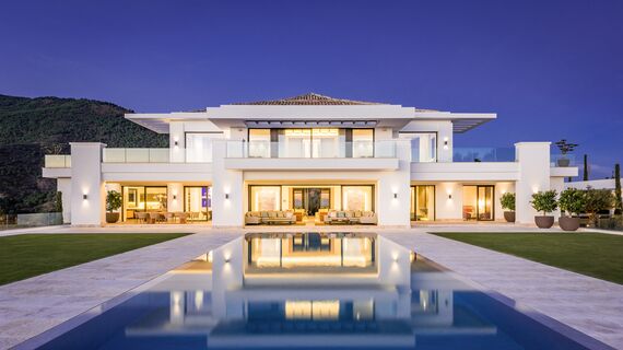 HiFinity Sürme Sistemler, ConceptSystem 77 Pencereler ve EcoSystem 50 Pencereler - Heaven 11 konumlanmış Marbella, ispanya